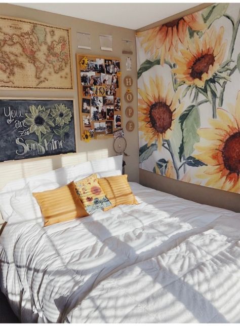 VSCO - repub--that Sunflower Bed, Bachelor Pad Decor, College Bedroom Decor, College Bedroom, Dorm Room Inspiration, Room Deco, Teen Bedroom Decor, Stylish Bedroom, Rustic Bedroom