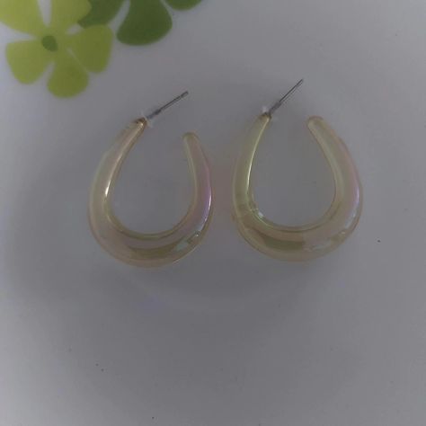 ✨ Elevate Your Style with Transparent Acrylic Resin Statement Earrings + 15% OFF! ✨ . . Introducing our exquisite Transparent Acrylic Resin Statement Earrings! These stunning earrings are designed to make a bold statement and add a touch of sophistication to any outfit. Perfect for any occasion, they effortlessly blend elegance and modern style. 💎✨ . To celebrate our new collection, we're offering an exclusive 15% discount for first-time customers! Use the coupon code WELCOME at checkout to e... Acrylic Design, Earrings Acrylic, Discount Offer, Chic Earrings, Acrylic Designs, Resin Earrings, Earrings Statement, Stunning Earrings, Modern Earrings