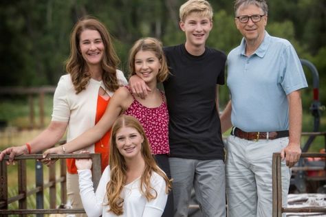 Rory John Gates is the only son of Bill Gates, the founder of Microsoft. They have three children, Jennifer Katherine Gates, Rory John Gates, and phoebe adele gates Bill Gates Daughter, Evan Spiegel, Love And Logic, Parenting Styles, Seinfeld, Two Daughters, Bill Gates, Family Lifestyle, Steve Jobs