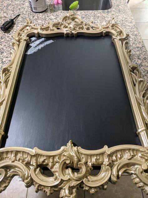 Diy Chalkboard Frame, Mirror Makeover Diy, Mirror Upcycle, Chalkboard Mirror, Chalkboard Contact Paper, Mirror Makeover, Old Mirrors, Diy Spring Wreath, Mirror Crafts