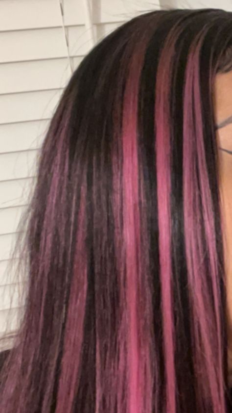 Pink And Black Highlights, Brown Hair With Pink Highlights, Black And Red Hair, Pink Hair Streaks, Pink Hair Highlights, Pink And Black Hair, Skunk Hair, Pink Hair Dye, Hair Color Underneath