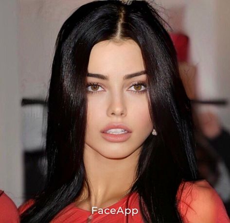 #morphing #morph #faceapp #faceclaim #prettiest #model Adriana Lima Face, Face Morph, Megan Fox, Adriana Lima, Face Claims, Fox