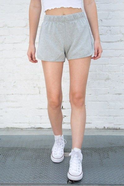 Cozy Outfit Ideas, Grey Sweat Shorts, Cheetah Shorts, Cute Sweats, Brandy Melville Shorts, Brandy Melville Usa, Grey Sweats, Outfit Ideas For Women, Fleece Shorts