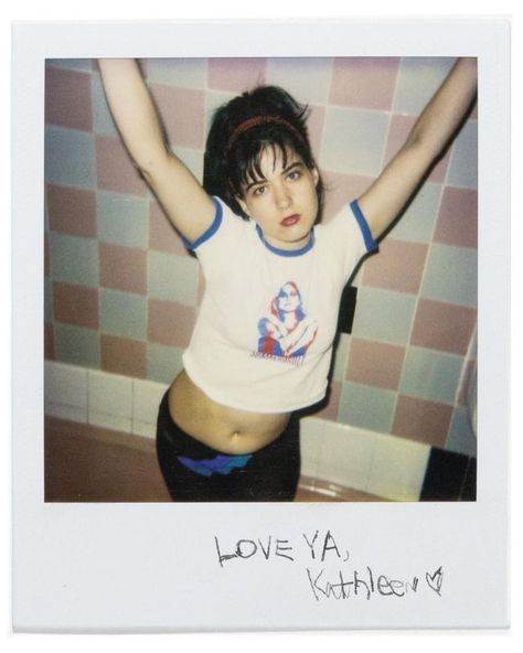 Feminist Punk, Riot Grrl, Kathleen Hanna, Riot Grrrl, Women In Music, The Who, Music People, My Apartment, I Love Music