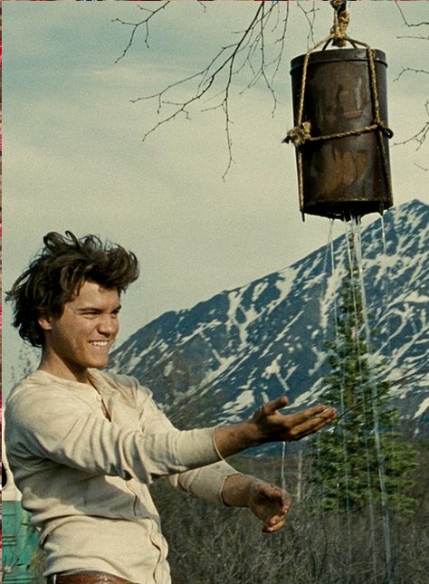 Into The Wild Aesthetic, The Wild Aesthetic, Alex Supertramp, Alexander Supertramp, Chris Mccandless, Wild Aesthetic, Hairstyle Man, Chris Mc, Christopher Mccandless