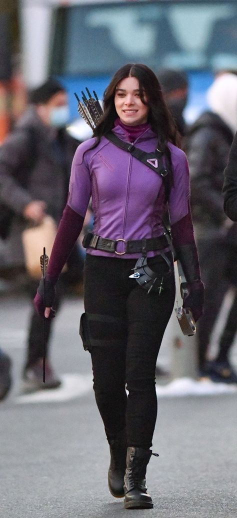 Kate Bishop Hawkeye, Marvel Photo, Kate Bishop, Marvel Cosplay, Clint Barton, Marvel Women, Hailee Steinfeld, Movie Collection, Nerd Stuff