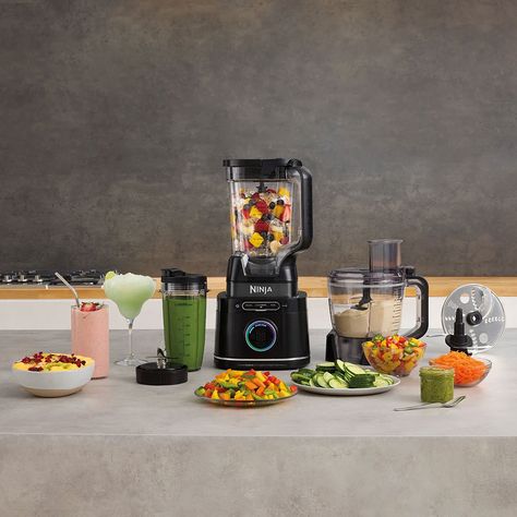 This intelligent blender automatically adjusts speed and time for accurate, customisable results, no matter what you choose to blend.

#ninjadetect #blenderpro #tb401uk Blender Food, Ninja Kitchen, Smoothie Maker, Personal Blender, Ninja Blender, Cute Kitchen, Frozen Drinks, Fresh Juice, Single Serve