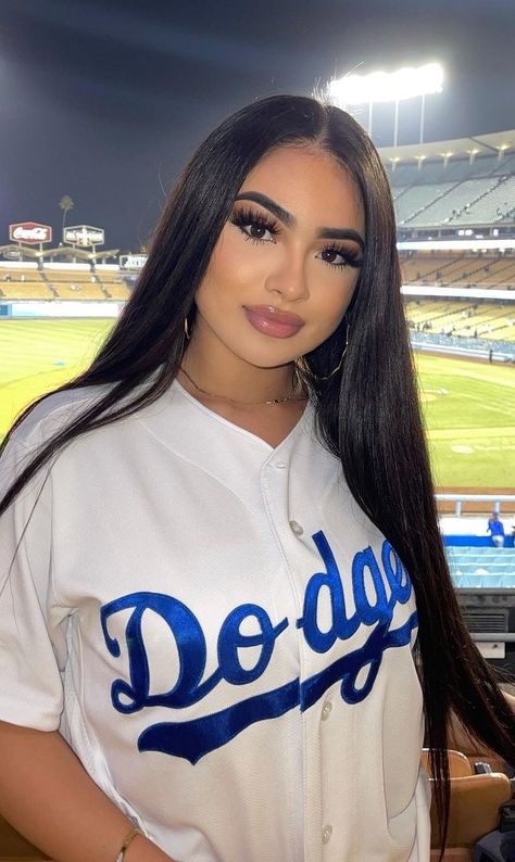 Dodger Jersey Outfit, Dodger Jersey Outfit Women, Dodgers Outfit Women, La Dodgers Outfit, Dodger Jersey, Baseball Jersey Outfit Women, Jersey Outfit Women, Dodgers Outfit, Baddie Latina