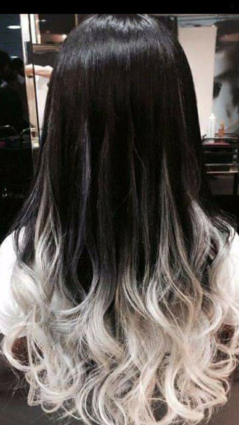 Black To White Ombre Hair, White Ombre Hair, Grey Ombre Hair, Dip Dye Hair, 얼굴 드로잉, Pretty Hair Color, Hair Stylies, Haircuts Straight Hair, Ombre Hair Color