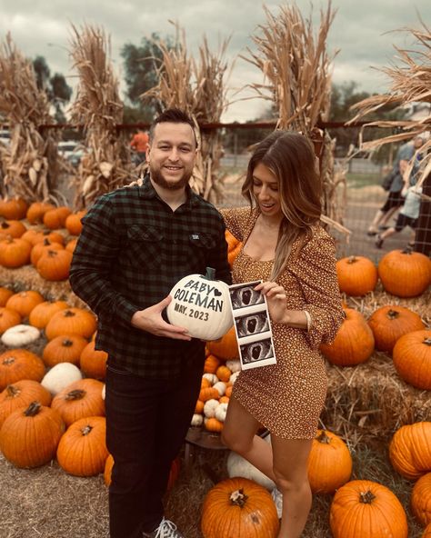 Baby announcement at the pumpkin patch Pumpkin Patch Photoshoot Maternity, Pumpkin Patch Pregnancy Pictures, Maternity Pumpkin Patch Photos, Pumpkin Patch Baby Announcement, Pumpkin Patch Maternity Pictures, Pumpkin Patch Pregnancy Announcement, Pumpkin Baby Announcement, Pumpkin Pregnancy Announcement, Fall Baby Announcement