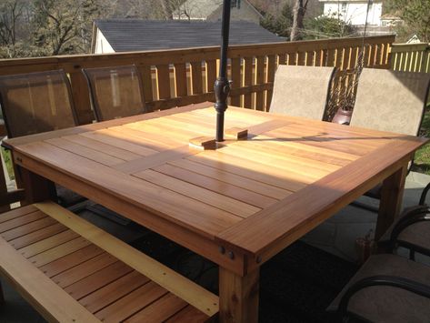 Square Cedar Outdoor Dining Table ... Outdoor Dining Table Diy, Patio Table Plans, Wood Patio Table, Square Patio Table, Diy Esstisch, Diy Patio Table, Diy Outdoor Table, Wooden Patios, Diy Outdoor Furniture Plans