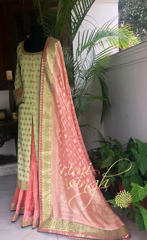 Pista Green Kurti Combination, Pista Green Color Combination, Light Green Kurti Combination, Pista Green Lehenga Combination, Pista Green Suit Combination, Silk Sharara, Brocade Blouse Designs, Bridal Suits, Formal Saree