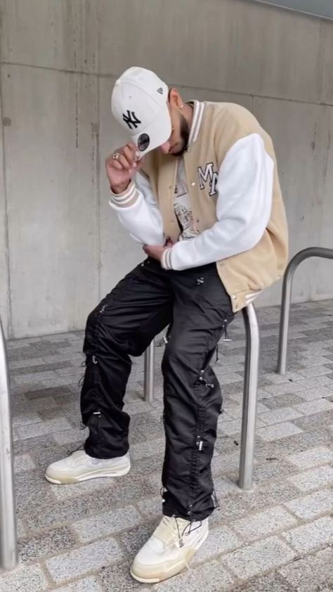 Urbancore Outfit Men, Urban Fits Men, Men's Urban Streetwear, Outfits For Men Streetwear, Black Cargo Pants Outfit Men Streetwear, Fancy Streetwear Men, Cargo Fits Men, Black Cargo Pants Outfit Street Style Men, Spring Streetwear Outfits Men