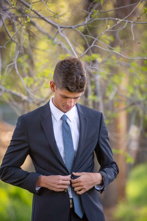 Missionary Photoshoot Elder, Lds Missionary Pictures, Missionary Pose Reference, Missionary Photoshoot, Mens Photos, Mission Photos, Mission Prep, Youth Lessons, Mission Call