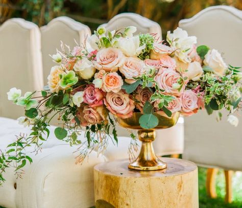 Year Round Flowers, Wedding Flower Trends, Neutral Wedding Flowers, Summer Wedding Bouquets, Beach Wedding Flowers, Winter Wedding Flowers, Spring Wedding Flowers, Wedding Flowers Summer, Fall Wedding Flowers