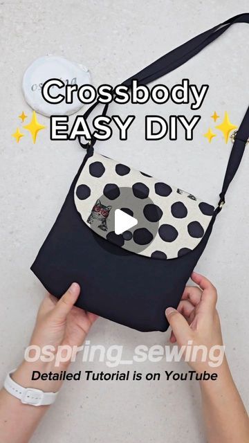 속초 오스프링 | 핸드메이드 패브릭 소품샵 on Instagram‎: "[DIY] Detailed Tutorial is on YouTube✨️ Crossbody Bag Sewing tips Thank you so much💝 Please visit my YouTube🎥  🧵 Simple and Quick sewing ❤️ Youtube link in BIO @ospring_sewing ✏️ Pattern & Measurements included  *  #diy #tutorial #tipsandtricks #sewingproject #coser #costura #fabricbag #crossbodybag #ハンドメイド #dikiş #خیاطی #핸드메이드"‎ Quilt Crossbody Bag, Easy Crossbody Bag Diy, Sewing Cross Body Bag, Cross Body Bag Pattern Free Sewing, Cross Body Bag Pattern Free, Crossbody Bag Sewing, Crossbody Bag Tutorial, Christmas Shoebox, Crossbody Bag Diy