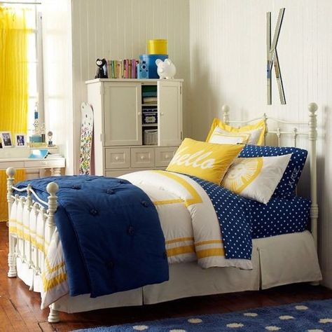 Blue and yellow - color scheme? Navy Blue Bedrooms, Yellow Bedding, Yellow Room, Yellow Bedroom, Bedroom Color Schemes, Trendy Bedroom, Gray Bedroom, Bedroom Designs