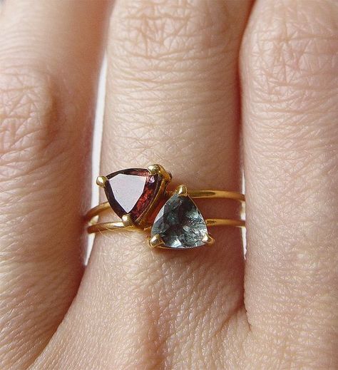 Red Tourmaline, Vintage Engagement Rings Unique, Triangle Ring, Gold Rings Fashion, Gold Ring Designs, Rings Fashion, Gold Earrings Designs, Emerald Engagement Ring, Gold Jewellery Design