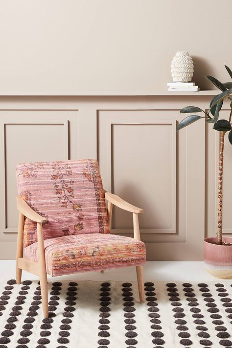 Get the Look: Alaris Rug-Printed Armchair Anthropologie Rug, Print Armchair, Nice Rooms, Bedroom Makeovers, Bedroom Teen, Curtain Bedroom, Decorating Bedroom, Bedroom Lights, Girl Bedrooms