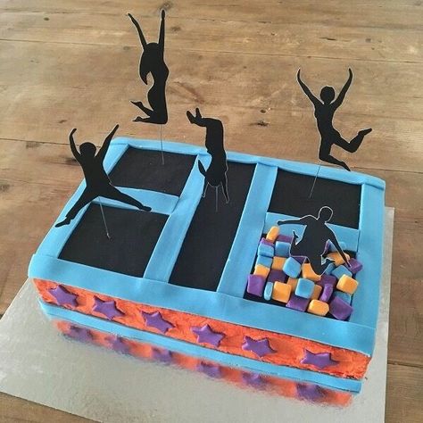 Trampoline Cake, Trampoline Park Party, Trampoline Park Birthday Party, Trampoline Birthday Party, Gymnastics Cakes, Trampoline Party, Jump Party, Gymnastics Birthday, Nerf Party