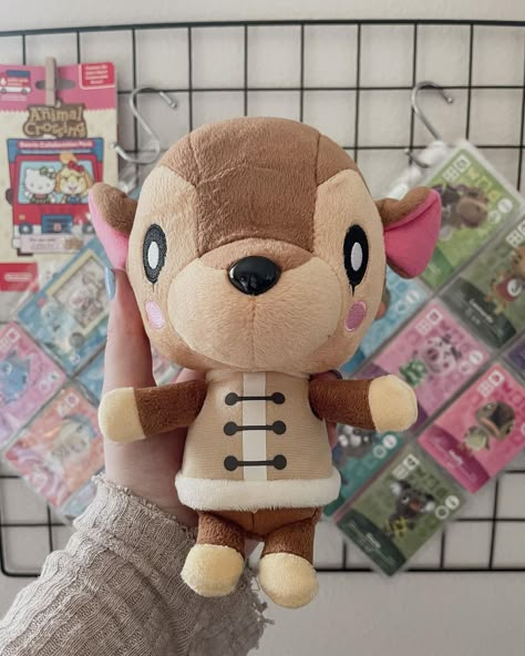 Animal Crossing Figurine, Animal Crossing Plushies, Teddy Animal Crossing, Fauna Animal Crossing, Comfort Friend, Animal Crossing Plush, Leaf Animals, Animal Crossing Characters, Childhood Games