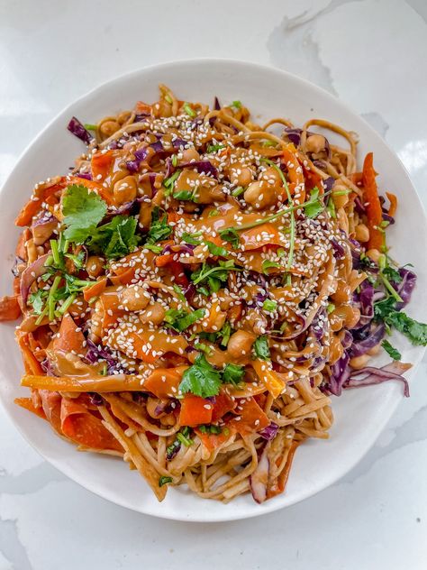 Low Carb Quick Meals, Paleo Orange Chicken, Types Of Bowls, Spicy Orange Chicken, Spicy Peanut Noodles, Peanut Curry, Chili Garlic Paste, Dairy Free Low Carb, Gluten Free Spaghetti