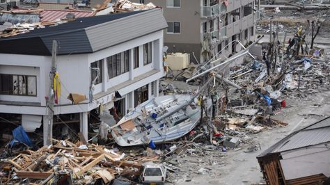 Seven Steps to Get Your Business Ready For the Big One Tsunami 2011, Tsunami Waves, Tsunami Warning, Japan Map, Unintended Consequences, All About Japan, Disaster Response, Commercial Insurance, Plate Tectonics