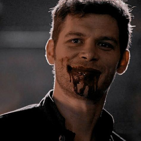 Klaus From Vampire Diaries, Klaus The Originals, The Mikaelsons, Tvd Universe, Vampire Diaries Guys, Vampire Diaries Damon, Vampire Diaries Funny, Daniel Gillies, Vampire Diaries Cast