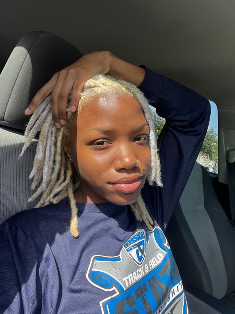 Ash Blonde Locs, Black And Blonde Locs, Platinum Blonde Locs, Platinum Locs, Blonde Locs Black Women, Blonde Locs, Dyed Locs, Loc Ideas, Loc Care