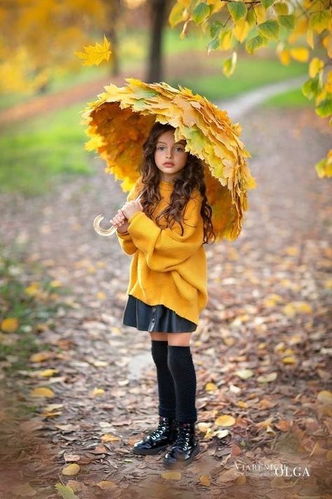 Fall Photo Props, Pumpkin Patch Photoshoot, Ropa Upcycling, Fall Portraits, Fall Mini Sessions, Fall Session, Fall Mini, Home Diy Ideas, Home Diy Decor