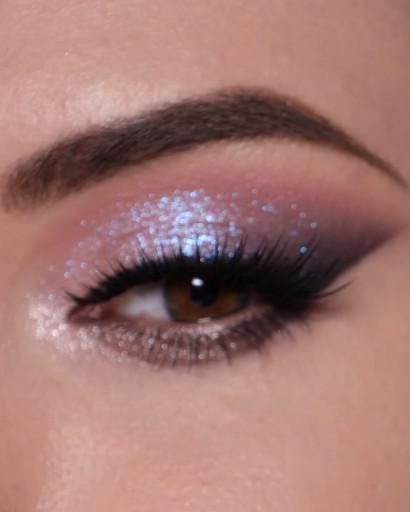 Night Make Up Ideas, Night Party Eye Makeup, Eye Makeup For Night Party, Party Makeup Colorful, Eye Makeup Night Party, Eye Makeup For Party Night, Make Up For Night Party, Make Up For Party Night Makeup Ideas, Party Wear Eye Makeup