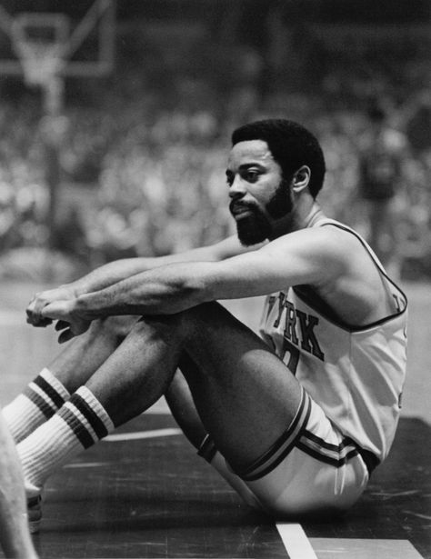 Vintage Walt Clyde Frazier Clyde Frazier, Walt Frazier, New York Basketball, Knicks Basketball, Wilt Chamberlain, Musician Art, Ny Knicks, Vintage Nba, Mohammed Ali