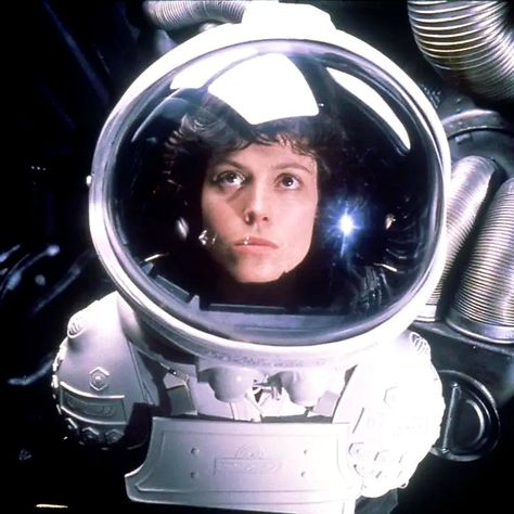 Alien Ridley Scott, Ellen Ripley, Netflix Original Movies, Alien 1979, Sigourney Weaver, Aliens Movie, I Love Cinema, Orson Welles, Ridley Scott