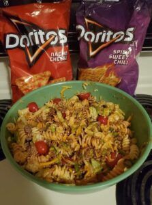 Ranch Taco Pasta Salad Taco Pasta Salad, Meatball Casserole, Pasta Salad Ingredients, Taco Pasta, Dump Meals, Rotini Pasta, Healthy Tacos, Taco Salad, Favorite Side Dish