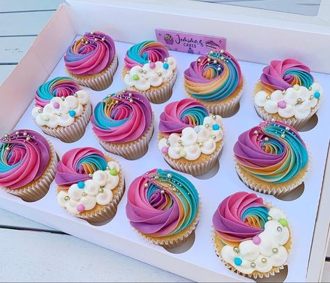 Troll Cupcakes, Mini Torte, Pastel Cakes, Cupcake Cake Designs, Rainbow Cupcakes, Rainbow Food, Creative Birthday Cakes, Cupcake Designs, Cake Decorating Designs