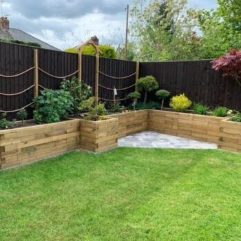 L Shaped Garden Bed, L Shaped Raised Garden Bed, L Shaped Garden Ideas, Making Garden Beds, L Shaped Garden, Long Planter, Garden Transformation, Raised Garden Planters, Raised Planter Beds