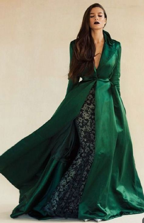 Glamorous Dress, Satin Coat, Zac Posen, Gorgeous Gowns, Mode Inspiration, Beautiful Gowns, Coat Dress, Pretty Dresses, Green Dress