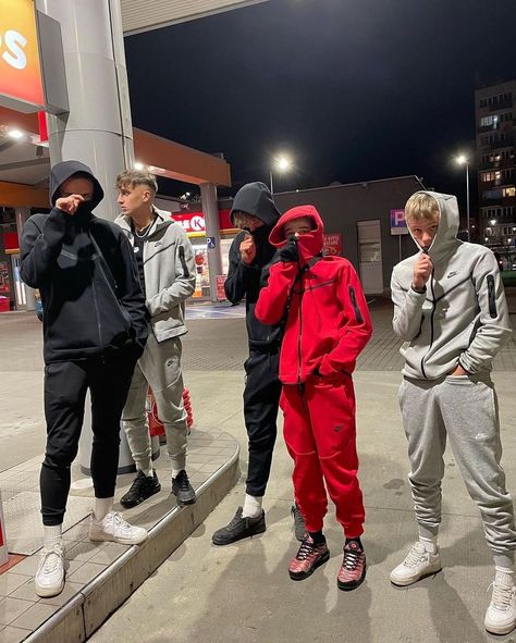 Tech Fleece on Instagram: “. Follow @niketechfleecedrip Follow @niketechfleecedrip Follow @niketechfleecedrip #nike #niketech #niketechfleece #niketechpack…” Uk Drip, Sportswear Outfits, Sweat Suits, Gang Gang, Track Suit Men, Nike Boy, Sports Style, Nike Tech Fleece, Sweatshirt Set