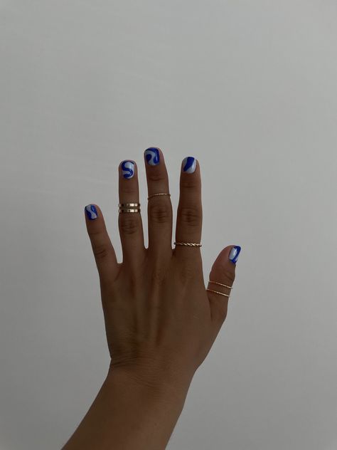 Light Blue Gel Nails Short Summer, Painted Nails Ideas Polish No Acrylic, Blue Nail Art Short Nails, Monochromatic Nail Designs, Simple Navy Blue Nails, Minimalist Nail Design Inspiration, Short Hard Gel Nails, Short Nail Bed Nails, Blue Short Nail Designs