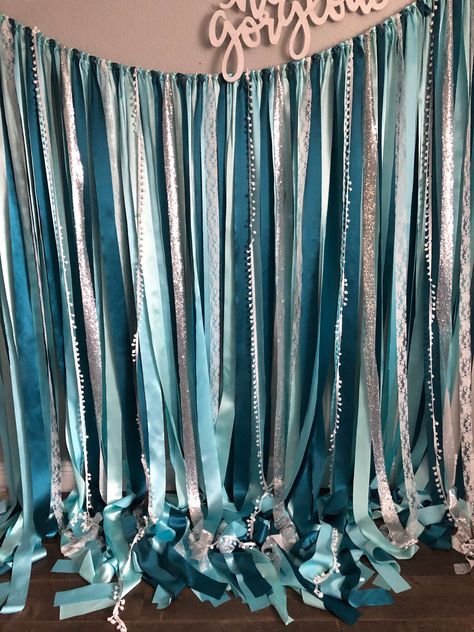 Teal Photo Backdrop, Teal Party Decorations, Photo Booth Backdrop Graduation, Fabric Streamers, Teal Party, Ariel Wedding, Streamer Backdrop, Diy Photo Backdrop, Sequin Backdrop