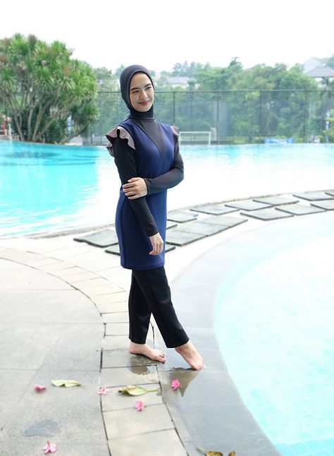 Baiu Renang Muslim 1 Set sudah termasuk hijab Ootd, Lingerie, Navy, Instagram Posts, Quick Saves, Instagram