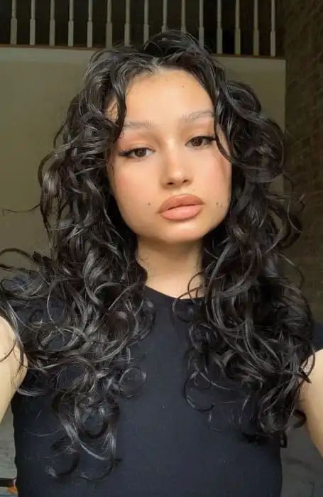 Long Curly Haircuts, Curly Cut, Butterfly Haircut, Natural Curly Hair Cuts, Medium Length Curly Hair, Layered Curly Hair, Curly Hair Photos, Blonde Curly Hair, Black Curly