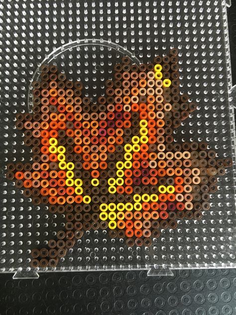 Perler Beads Fall Patterns, Perler Bead Fall Leaves, Fall Perler Bead Designs, Perler Beads Autumn, Leaf Perler Beads, Autumn Perler Bead Patterns, Fall Perler Beads, Fall Perler Bead Patterns, Fall Pixel Art