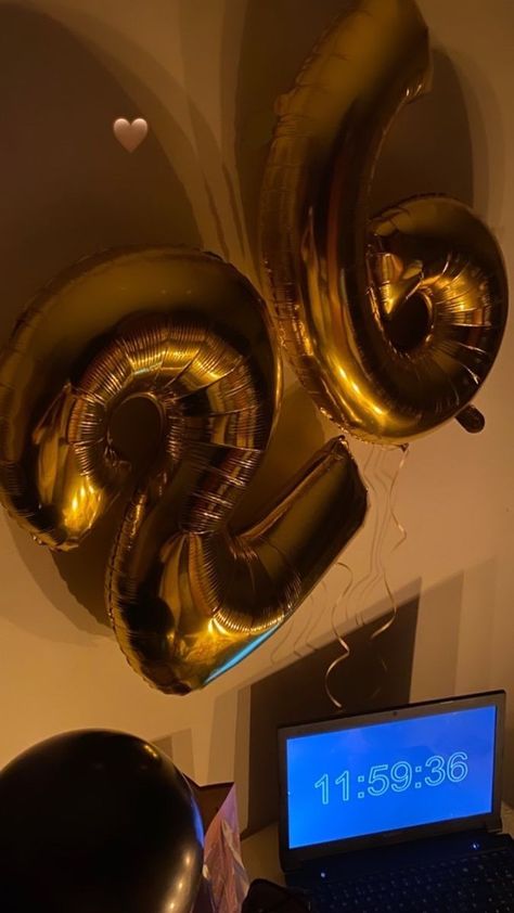 Birthday 26 Aesthetic, Happy Birthday 26, It's My Birthday Instagram Story, It's My Birthday Instagram, Balloons Pictures, Happy 26th Birthday, Birthday Balloons Pictures, Happy Birthday Clip, Happy Birthday 18th