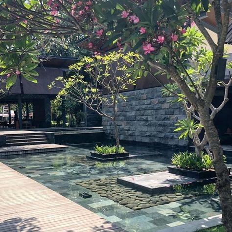 Softscape Design, Bali Landscape, Japanese Home Design, Courtyard Gardens Design, Tropical Resort, Pond Design, Landscape Architecture Design, Water Features In The Garden, House Outside Design