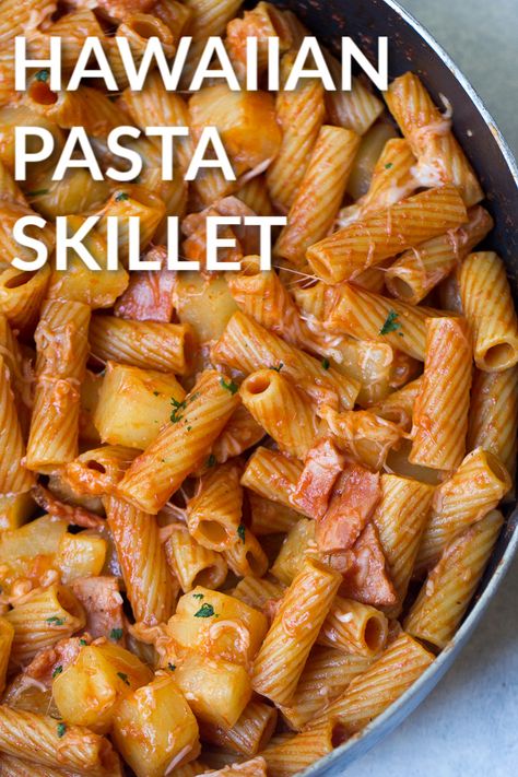 Hawaiian Pasta, Cottage Cafe, Pasta Skillet, Garlic Beef, Simple Dinner Recipes, Favorite Pasta Recipes, Skillet Pasta, Six Sisters Stuff, 5 Ingredients Or Less