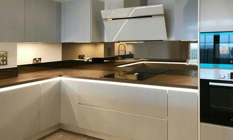 Optical our mirror splashback,smoked Coloured Cupboards, Bronze Mirror Splashback, Mirrored Splashback, Mirror Kitchen, Glass Splashbacks Kitchen, Glass Splashbacks, Barn Kitchen, Tinted Mirror, Mirror Backsplash