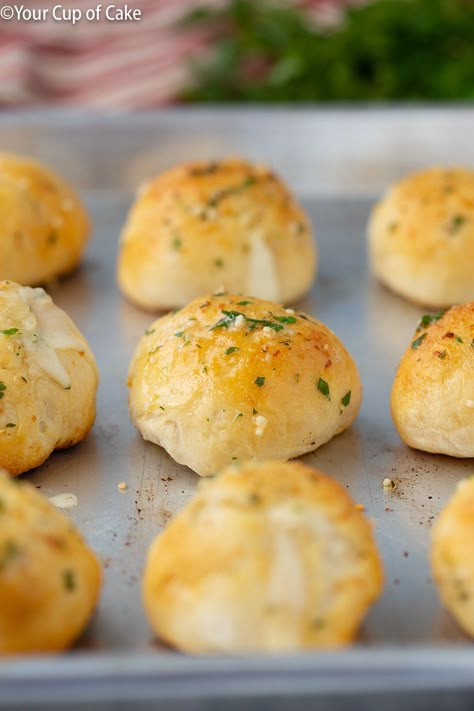 Homemade Grilled Cheese, Cup Of Cake, Garlic Knots, Bombe Recipe, Cheese Puffs, Garlic Cheese, String Cheese, Easy Cheese, Baked Cheese