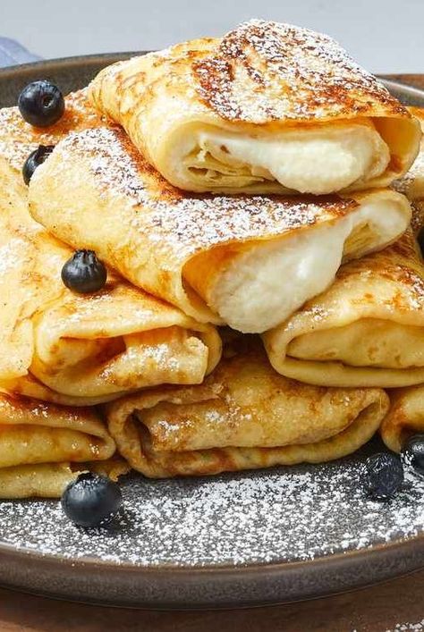 Breakfast With Cheese, Ricotta Breakfast Recipes, Swedish Crepes, European Breakfast Ideas, Gourmet Breakfast Recipes, Blintzes Recipe, German Breakfast, Cheese Blintzes, Cream Cheese Breakfast