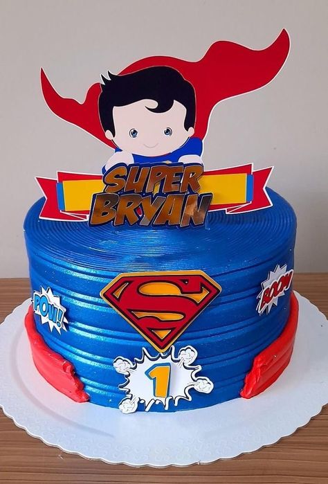 Superman Cake Ideas, Bolo Do Superman, Kitten Cake, Superman Cake, Superman Party, Superman Cakes, Superman Baby, Superman Birthday, Baby Batman